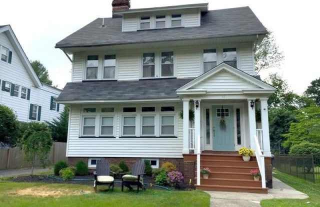 11 E CLARK PL - 11 East Clark Place, Essex County, NJ 07079