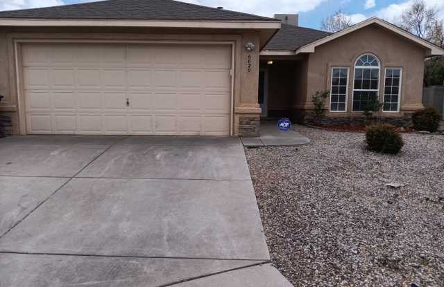 Charming 3-Bedroom, 2-Bathroom home located in NW ABQ!! photos photos