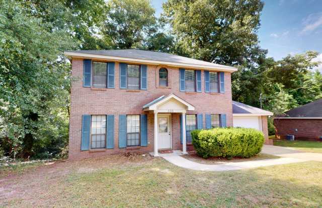 3 Bed, 2 and a half bath in Prattville at a great price! Gallery 1