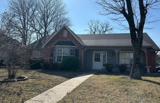 $2,000.00 MOVE-IN-SPECIAL photos photos