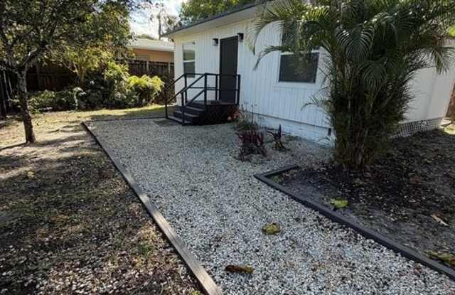 615 SW 14th Ave photos photos