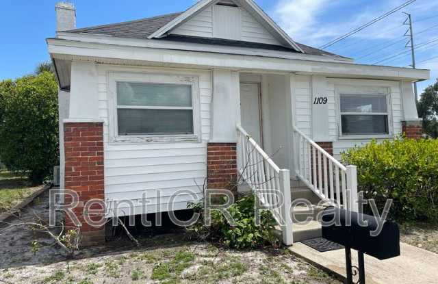 1109 Gould Street photos photos