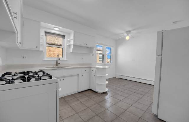 2743 N 72nd Court Gallery 3