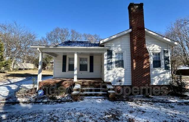 935 Old Charlotte Road - 935 Old Charlotte Road Southwest, Concord, NC 28027