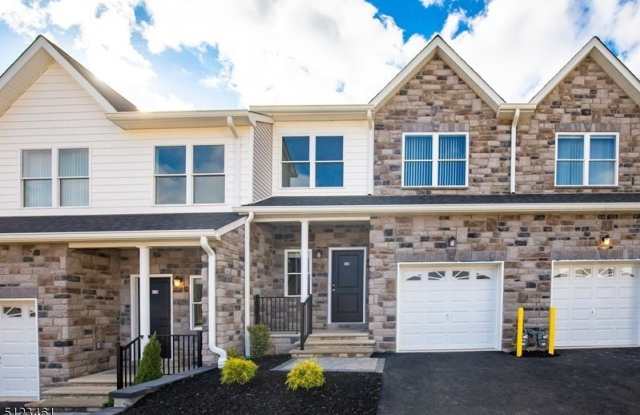 90 Arlene Court - 90 Arlene Court, Parsippany-Troy Hills, NJ 07950