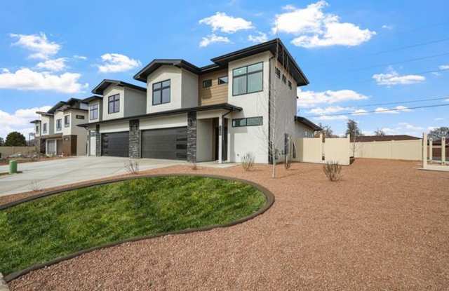 1109 Mee Canyon Circle Gallery 1