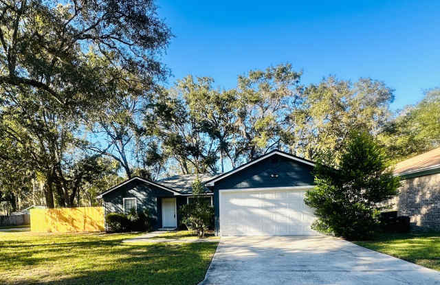 3 BR 2 BA Comfortable Home - SUMMERHILL SUBDIVISION photos photos