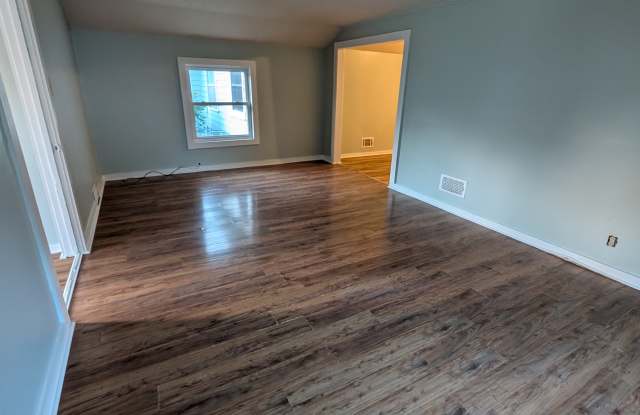 2604 SW Washburn Avenue - 1 photos photos