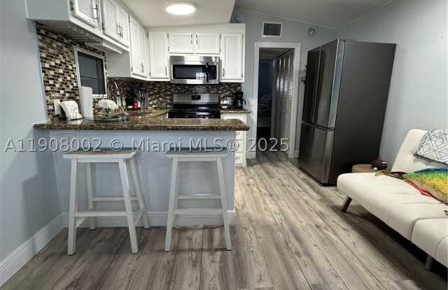 65821 Overseas Hwy Gallery 3