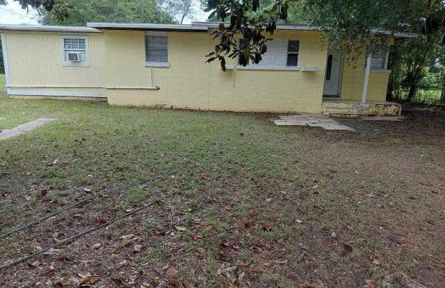 203 Edison Dr - 203 Edison Drive, West Pensacola, FL 32505 203 Edison Dr - 203 Edison Drive, West Pensacola, FL 32505