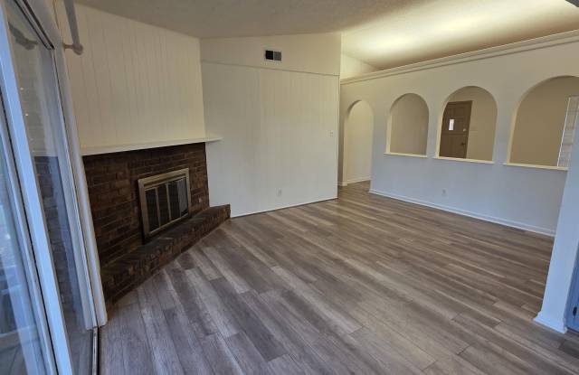 6 Woodmere Place Gallery 4