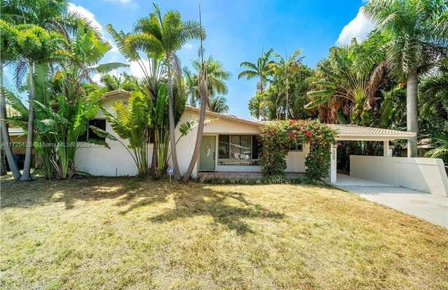 2365 SW 34th Way - 2365 Southwest 34th Way, Fort Lauderdale, FL 33312