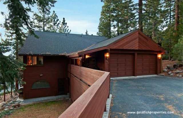 Incline Village: House - 4 Bedrooms, 3.5 Bathrooms, 2 Car Garage, Lake Views. photos photos
