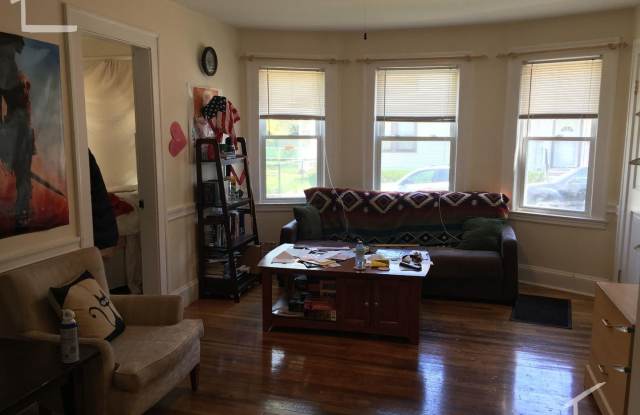 Large 3 bed with parking photos photos