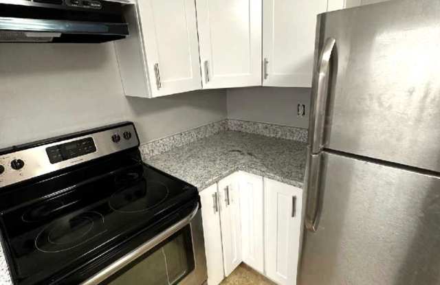 Cozy Upgraded 1bedroom Condo Gallery 3