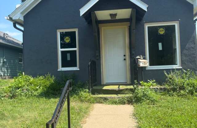 728 N Blauvelt Ave photos photos