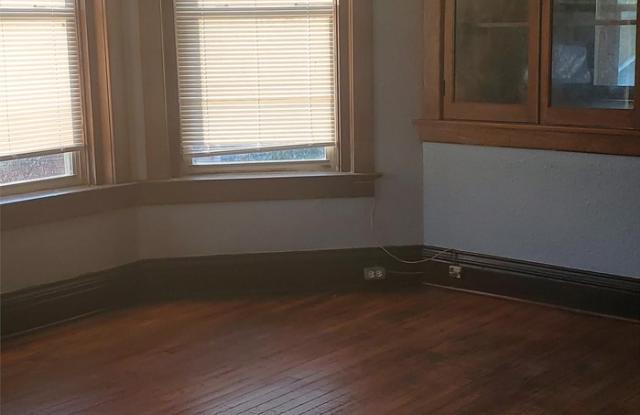 3521 Saint John Avenue Gallery 2