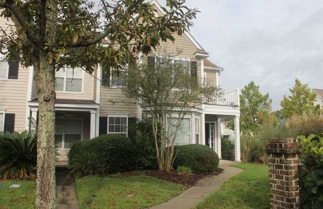 Four Bedroom Town Home with Two Car Garage in University Park-Renovated! Half Off First Month For Qualified photos photos