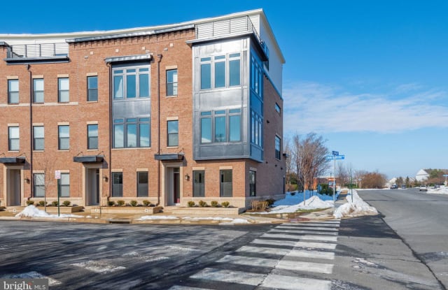 22871 EMBER BROOK CIRCLE - 22871 Ember Brook Cir, Brambleton, VA 20148