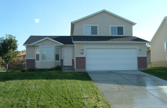 307 W Harvest Moon Dr. - 307 West Harvest Moon Drive, Saratoga Springs, UT 84045