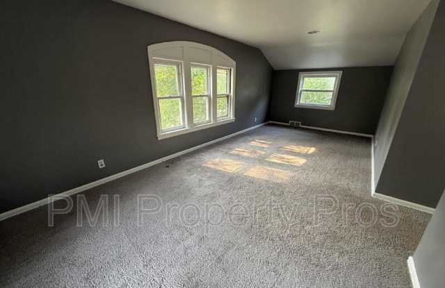 6618 N 56th St photos photos