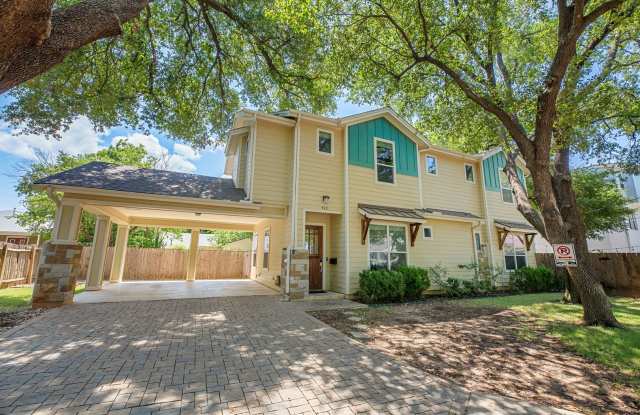 UT PRE-LEASE: Central Austin 6-Bedroom Home with High-End Finishes & Large Fenced Turf Yard Gallery 4
