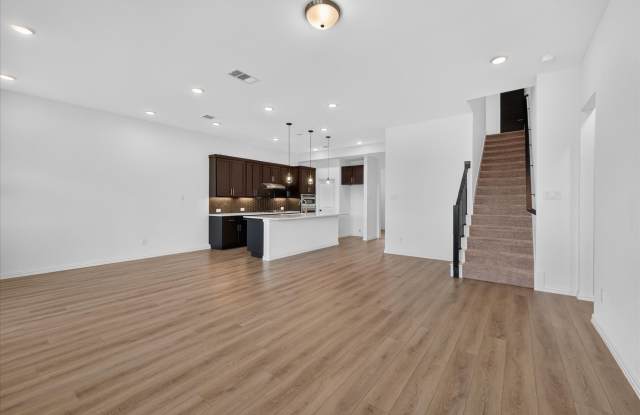 2307 Myrtle Way Gallery 2