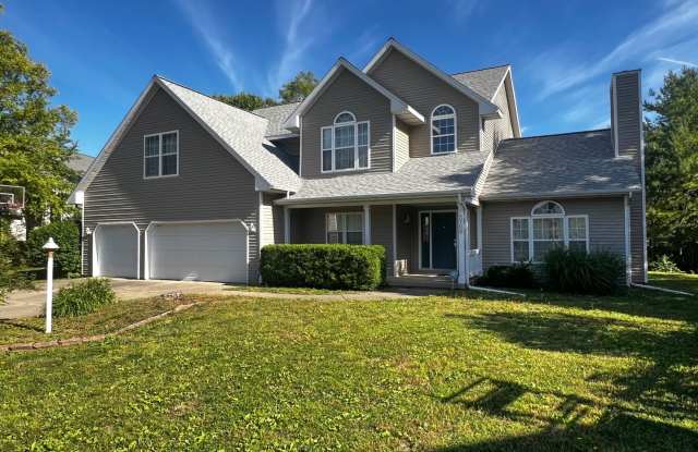 Spacious 4 Bedroom home with 3 Car Garage - Available June 2026 photos photos