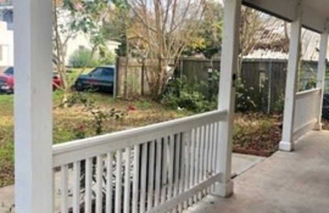 411 6th Avenue N Gallery 2