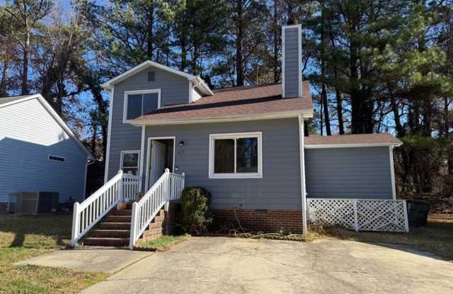 Charming 3BD, 2BA Raleigh Home Near Downtown Raleigh photos photos