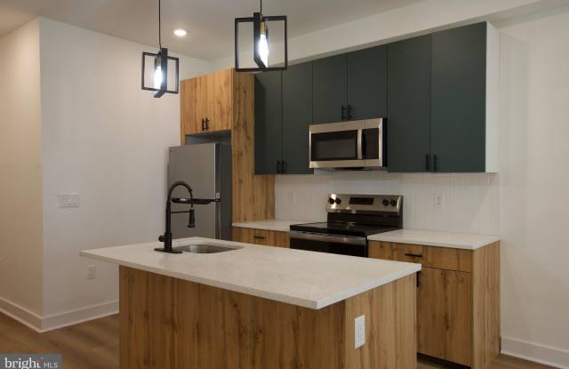 1224 W SILVER Street unit: 1 photos photos 1224 W SILVER Street unit: 1 photos photos