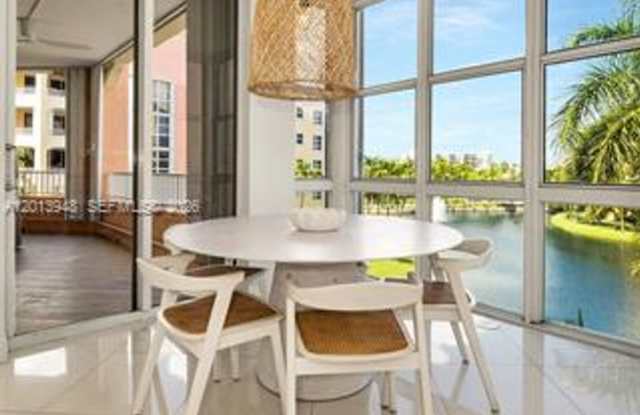 733 Crandon Blvd # 406 (A12013948) photos photos