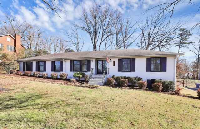 1932 Stoneyridge Drive - 1 photos photos