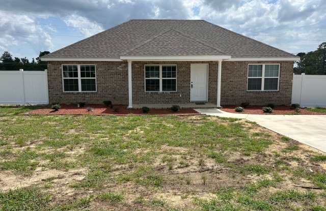 3 Bed 2 Bath Brick Home with Fenced in Backyard photos photos