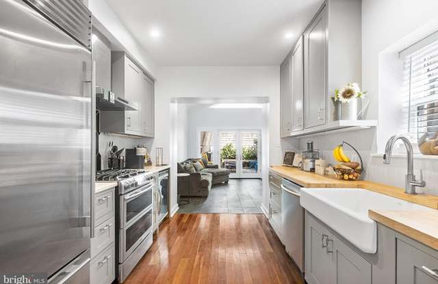 411 GREEN STREET - 411 Green Street, Philadelphia, PA 19123 411 GREEN STREET - 411 Green Street, Philadelphia, PA 19123