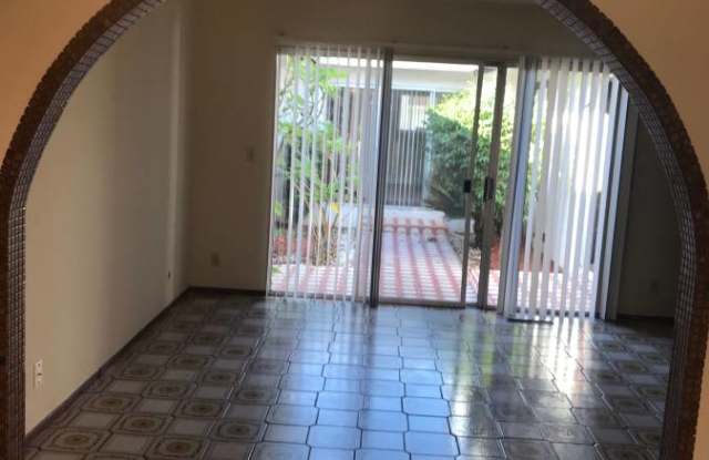 6876 Campisi Court Gallery 4