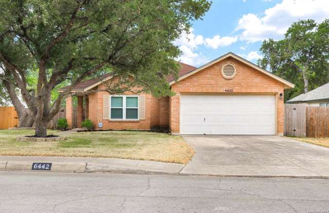 6442 maverick trail - 6442 Maverick Trail Drive, San Antonio, TX 78240