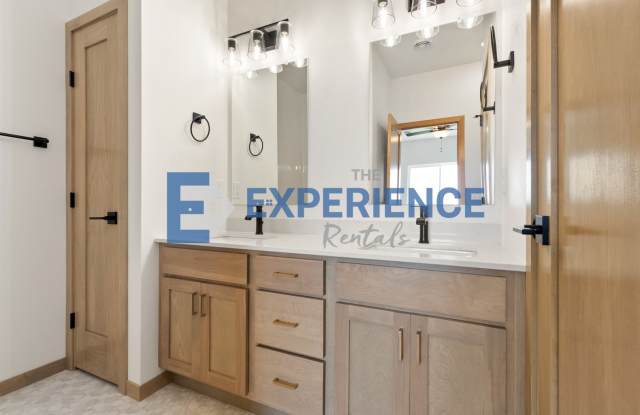 Brand-New 3-Bedroom Townhome with Lofted Living Space! Gallery 4