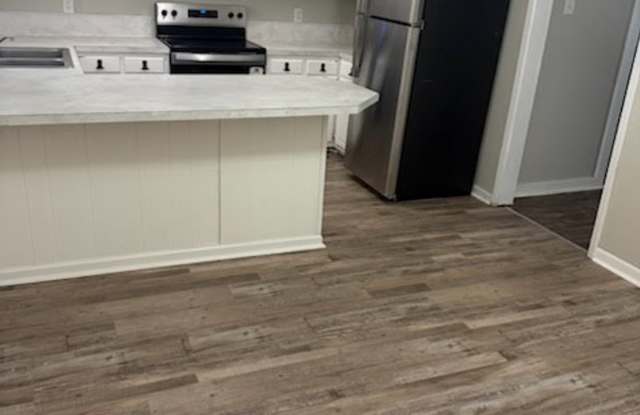 63 West Elmwood Drive - A Gallery 3