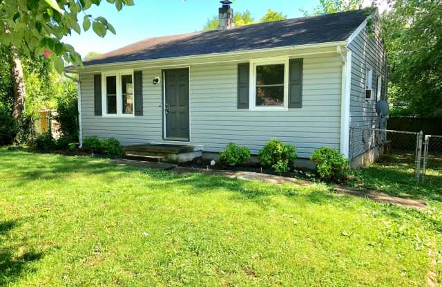 2 BR, Holden Road area convenient to Coliseum - 3203 North Hayden Street, Greensboro, NC 27407