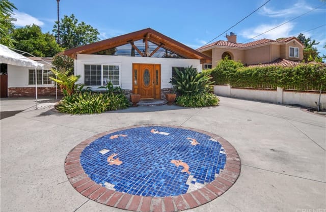 22936 Burbank - 22936 Burbank Boulevard, Los Angeles, CA 91367