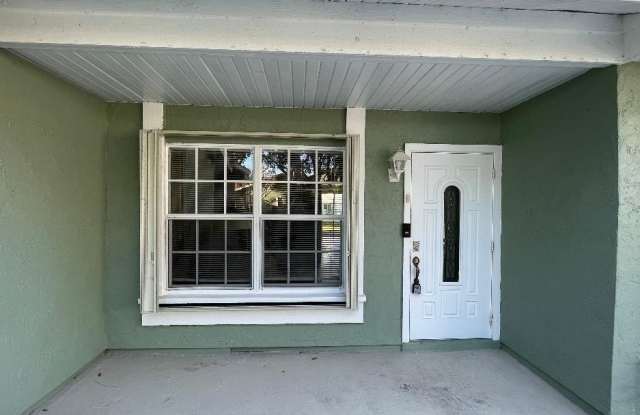 1317 SE Rivergreen Circle Gallery 3