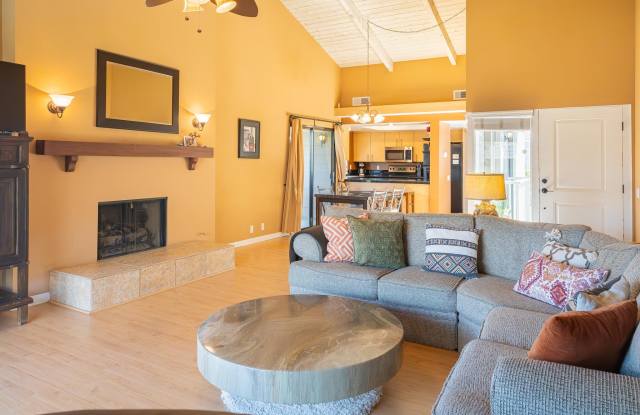 46631 Arapahoe Lane Gallery 3