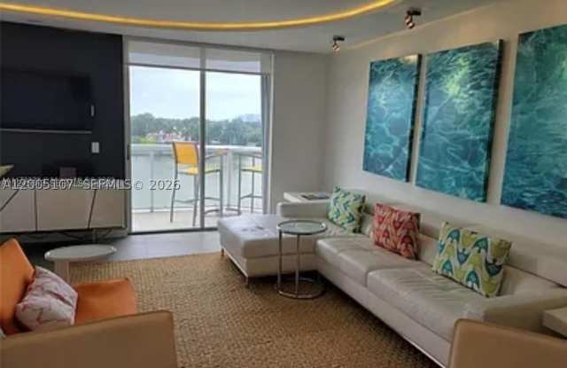 5880 Collins Ave photos photos 5880 Collins Ave photos photos