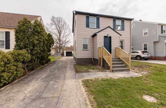 21870 Ball Avenue photos photos