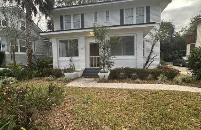 1828 CHERRY Street Gallery 1