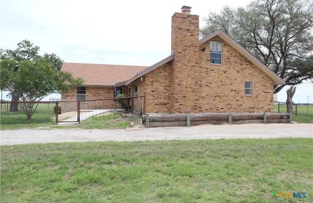 707 Old Seguin Luling photos photos