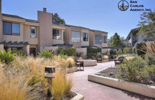 Spacious  Updated 2 Bed Downtown Monterey Condo photos photos