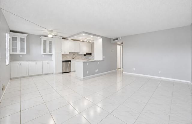 3002 EXETER A Gallery 2