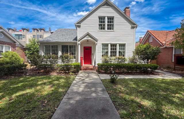 Luxury Historic Home Near UF | Fully Renovated 3BR/2BA with Private Yard & Premium Finishes photos photos